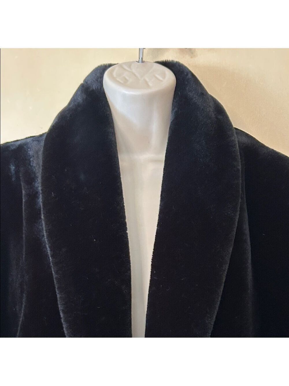 Sajon Vintage Plush Black Teddy Coat with Elegant Shawl Collar size M - Picture 2 of 10